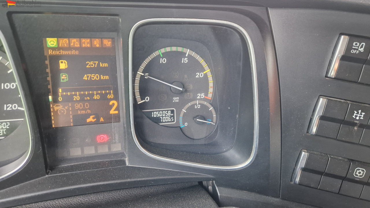 Mercedes-Benz DB 1842, Kipphydraulik - Sadulveok: pilt 4 Mercedes-Benz DB 1842, Kipphydraulik - Sadulveok: pilt 4