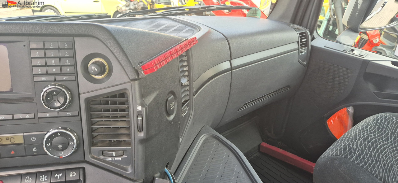 Mercedes-Benz DB 1842H 4x4 Hydrodrive Scheckheft bei Mercedes - Sadulveok: pilt 2 Mercedes-Benz DB 1842H 4x4 Hydrodrive Scheckheft bei Mercedes - Sadulveok: pilt 2