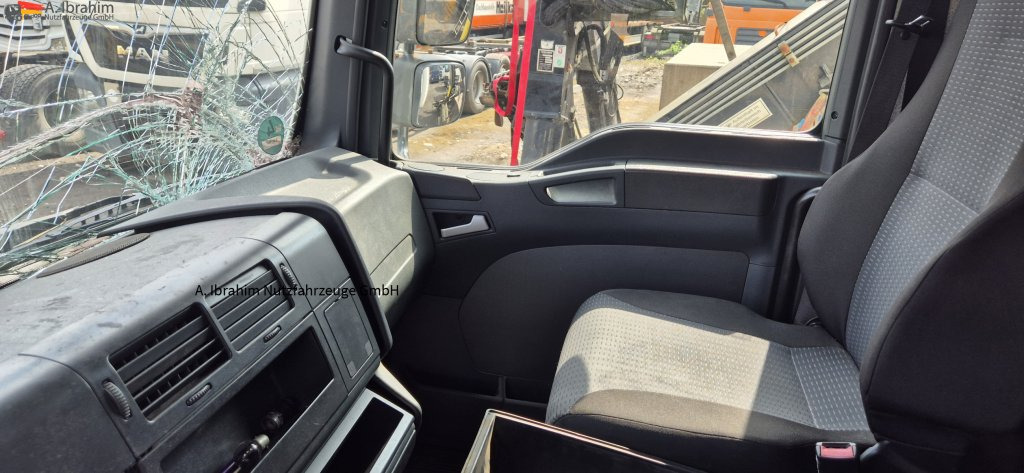MAN TGL 8.150 4X2 BL Unfallschaden bedingt fahrbereit, Motor ok - Tarbesõiduk: pilt 2 MAN TGL 8.150 4X2 BL Unfallschaden bedingt fahrbereit, Motor ok - Tarbesõiduk: pilt 2