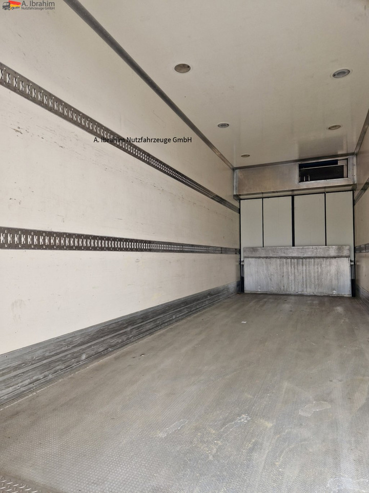 Wellmeyer TK018 Durchlader Frigoblock Zustand sauber, Durchlader, Portaltüren - Külmikjärelhaagis: pilt 3 Wellmeyer TK018 Durchlader Frigoblock Zustand sauber, Durchlader, Portaltüren - Külmikjärelhaagis: pilt 3