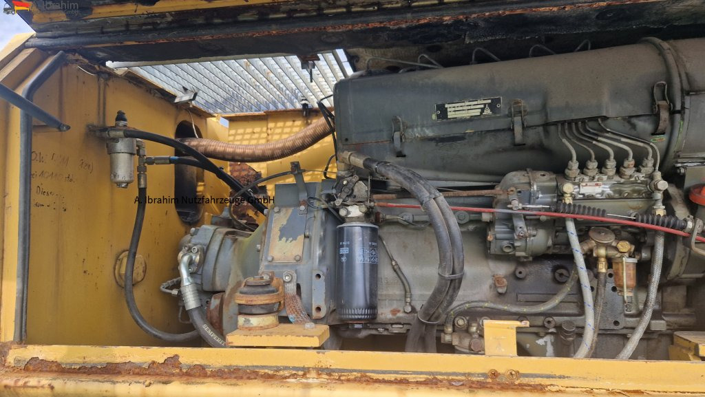 Zeppelin ZM 15 Zustand normal Deutz Motor - Ratastel ekskavaator: pilt 5 Zeppelin ZM 15 Zustand normal Deutz Motor - Ratastel ekskavaator: pilt 5