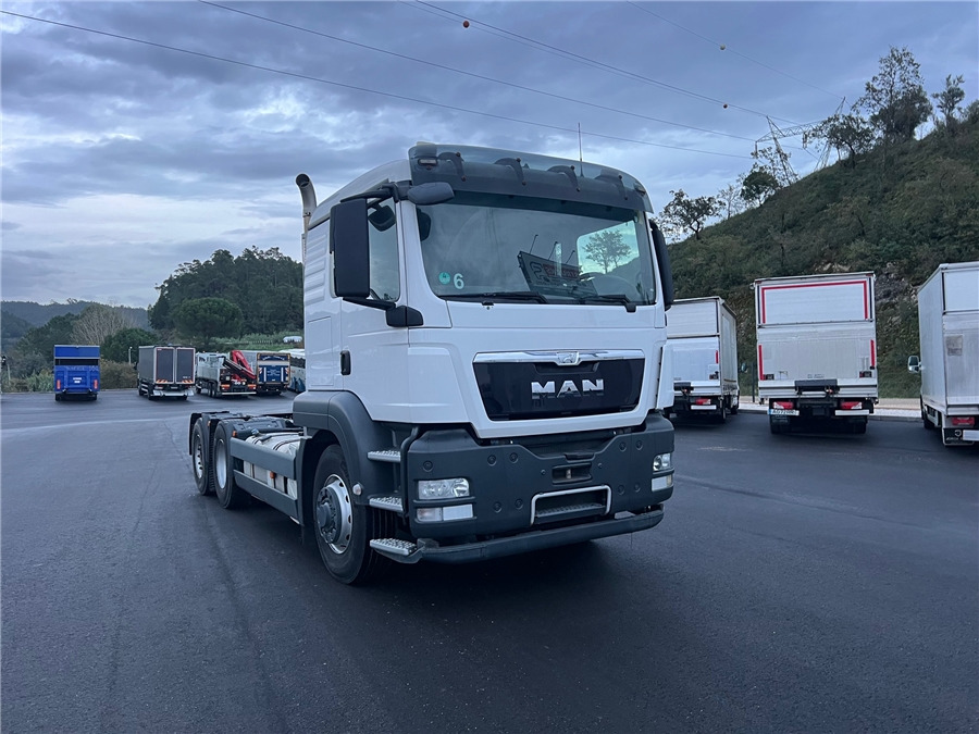 MAN TGS 28.360 BL E5 - Kabiinišassiiga veoauto: pilt 1 MAN TGS 28.360 BL E5 - Kabiinišassiiga veoauto: pilt 1