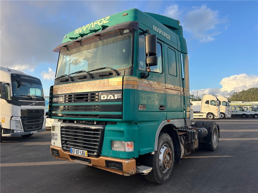 DAF XF95/480 Manual gear - Sadulveok: pilt 1 DAF XF95/480 Manual gear - Sadulveok: pilt 1