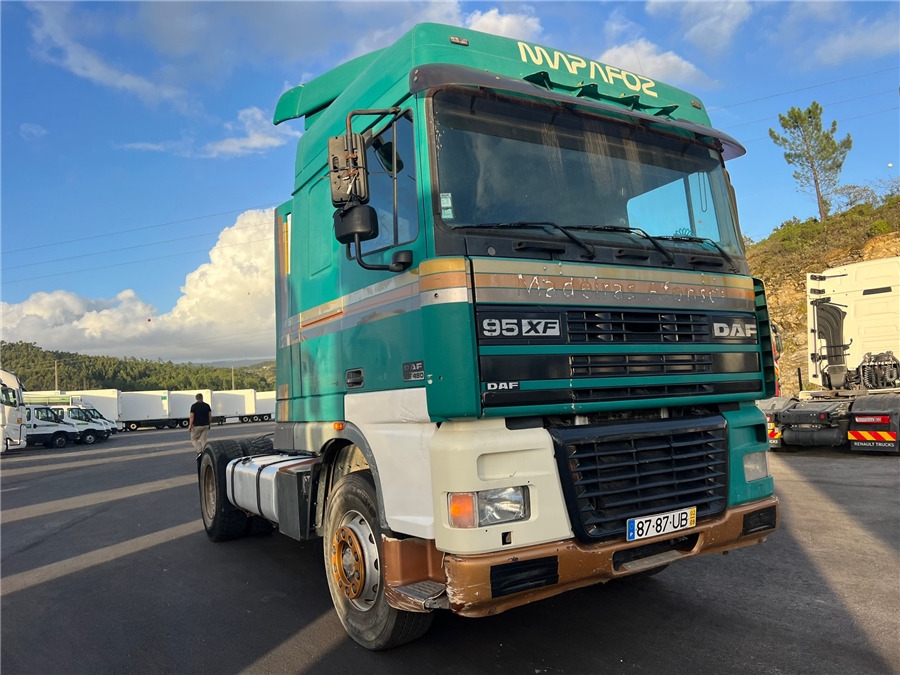 DAF XF95/480 Manual gear - Sadulveok: pilt 3 DAF XF95/480 Manual gear - Sadulveok: pilt 3