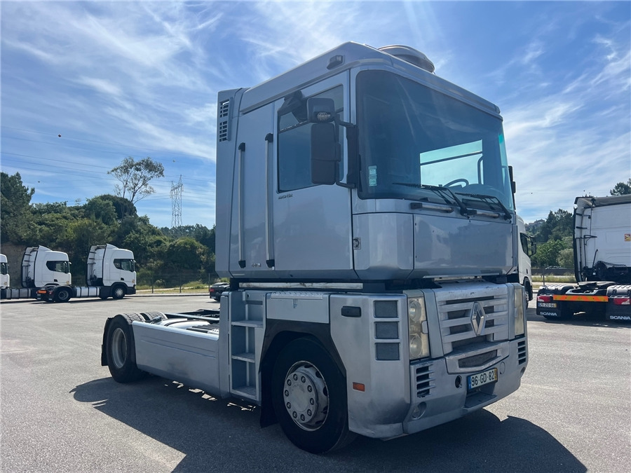 Renault AE 440 / MANUAL GEARBOX - Sadulveok: pilt 3 Renault AE 440 / MANUAL GEARBOX - Sadulveok: pilt 3