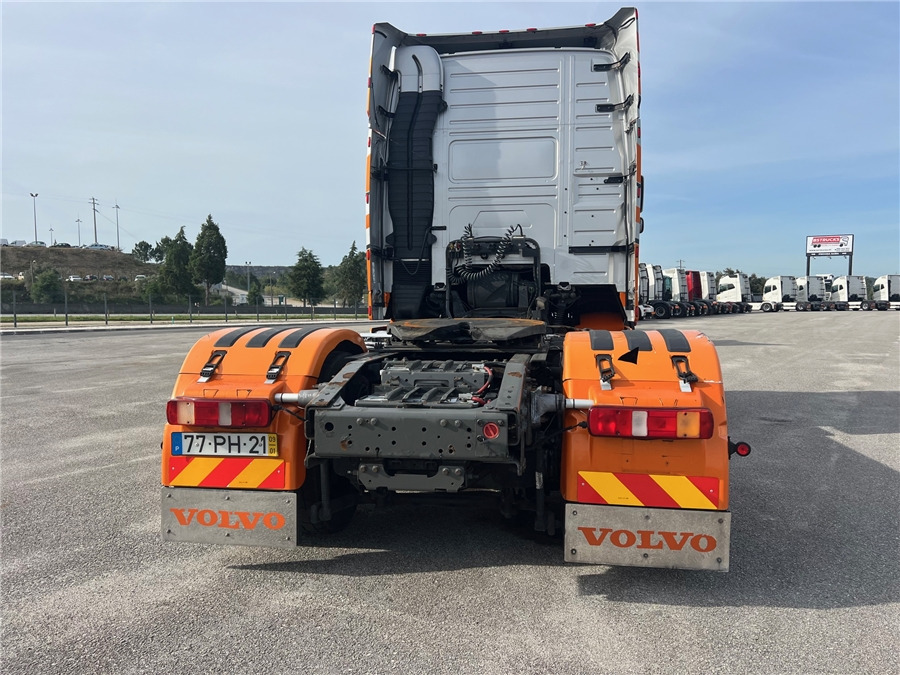 Volvo FH 16 - Sadulveok: pilt 5 Volvo FH 16 - Sadulveok: pilt 5