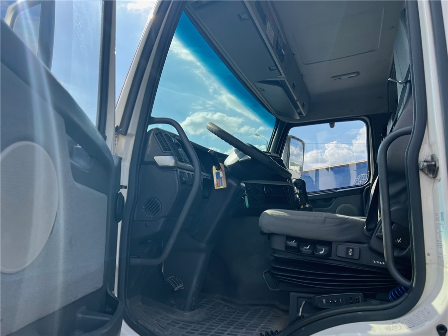 Külmutiga veoauto Volvo FM 9: pilt 15