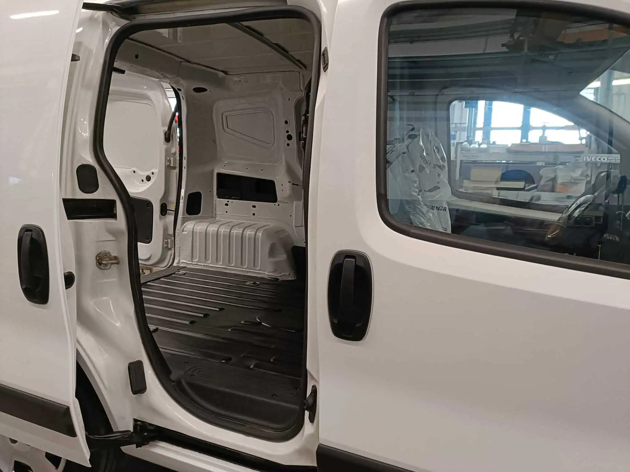 FIAT FIORINO SX - Kaubik: pilt 5 FIAT FIORINO SX - Kaubik: pilt 5