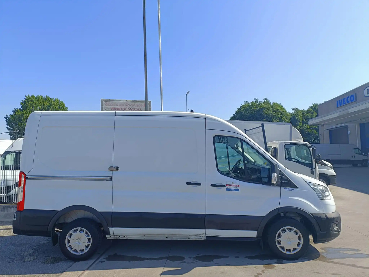 FORD TRANSIT FURGONE STANDARD - Kaubik: pilt 3 FORD TRANSIT FURGONE STANDARD - Kaubik: pilt 3
