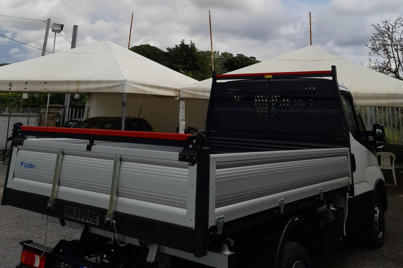 IVECO DAILY 35C12 2.3 RIBALTABILE 2025 NUOVO - Tarbesõiduk kallur: pilt 3 IVECO DAILY 35C12 2.3 RIBALTABILE 2025 NUOVO - Tarbesõiduk kallur: pilt 3