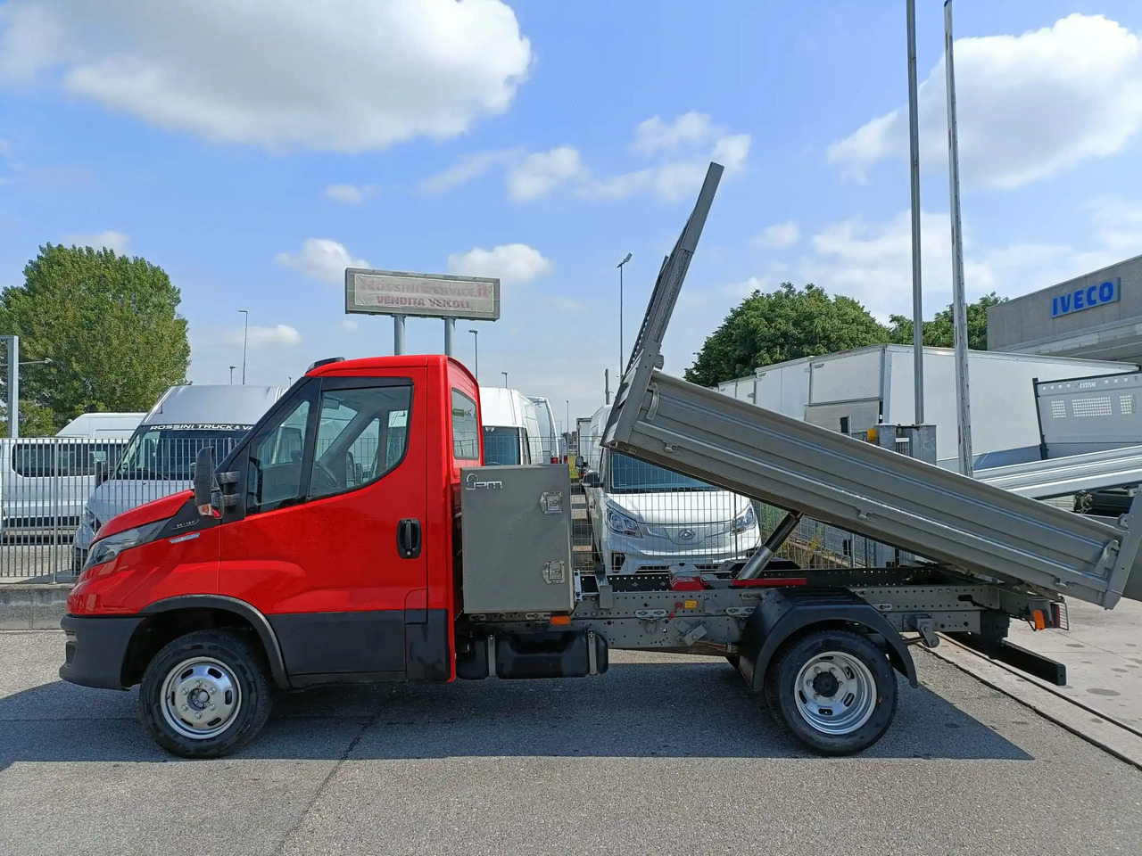 IVECO DAILY 35C12 RIBALTABILE - Tarbesõiduk kallur: pilt 2 IVECO DAILY 35C12 RIBALTABILE - Tarbesõiduk kallur: pilt 2