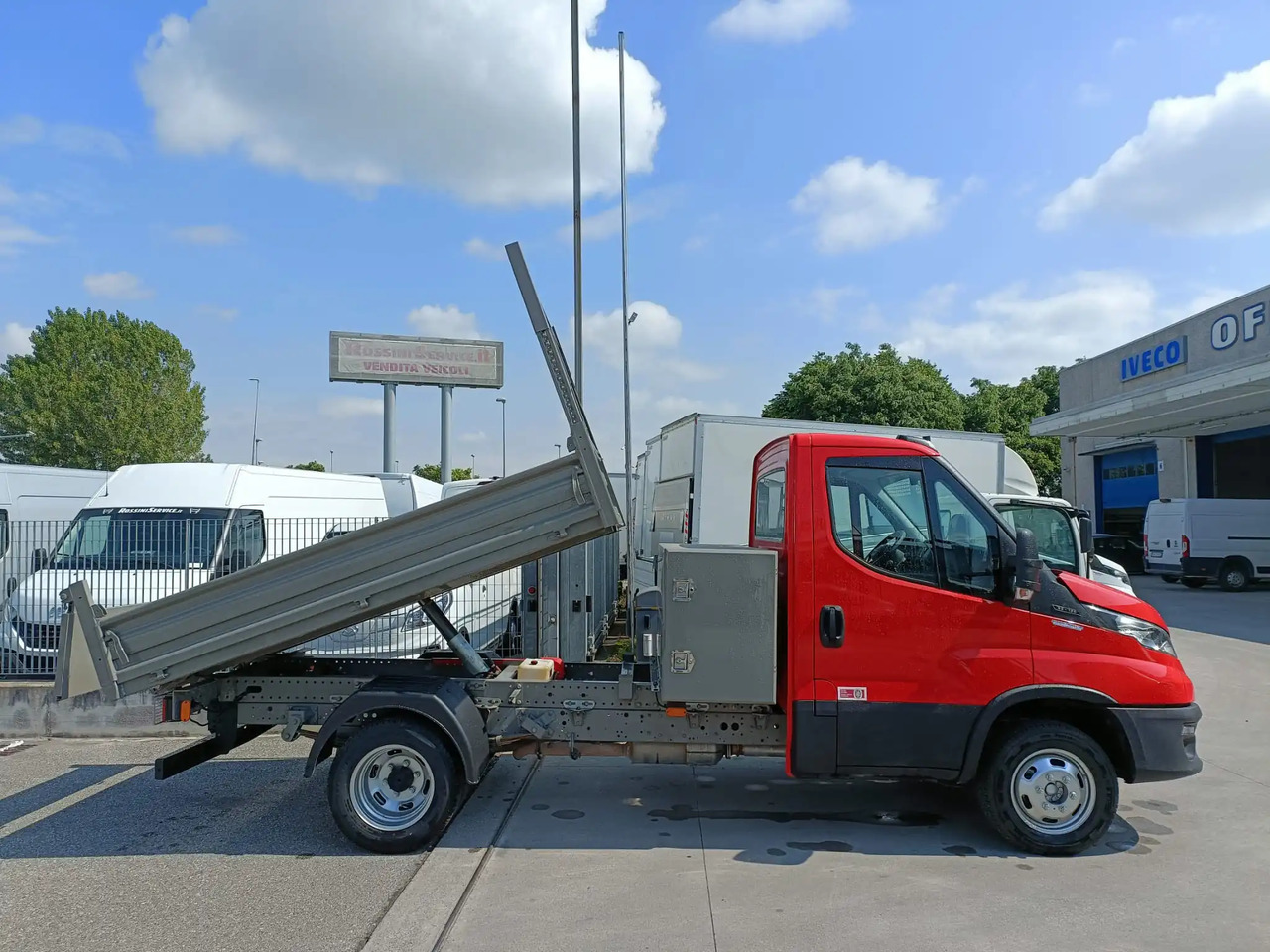 IVECO DAILY 35C12 RIBALTABILE - Tarbesõiduk kallur: pilt 4 IVECO DAILY 35C12 RIBALTABILE - Tarbesõiduk kallur: pilt 4