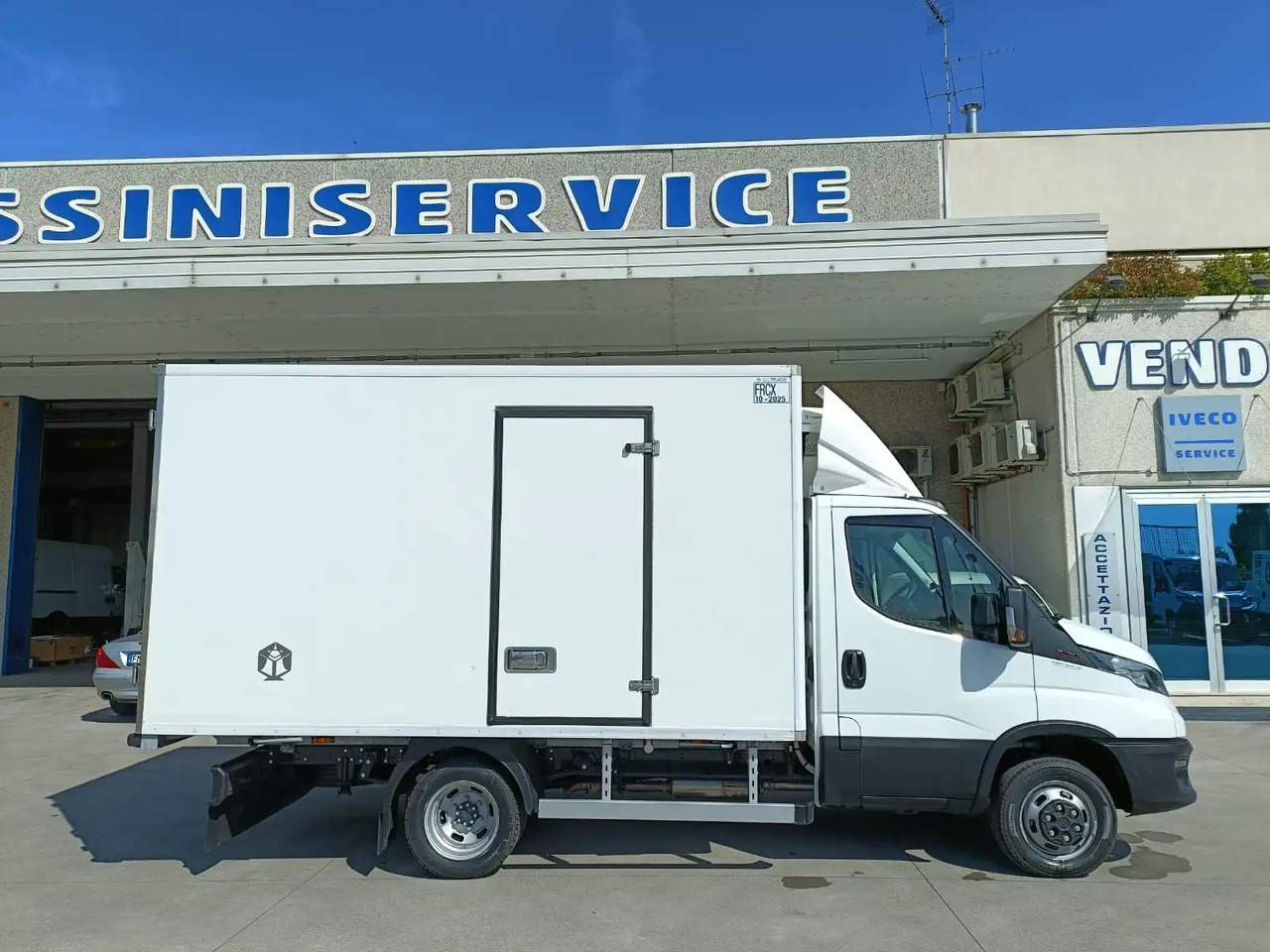 IVECO DAILY 35C18 FRCX 10/2025 - Tarbesõiduk külmik: pilt 4 IVECO DAILY 35C18 FRCX 10/2025 - Tarbesõiduk külmik: pilt 4
