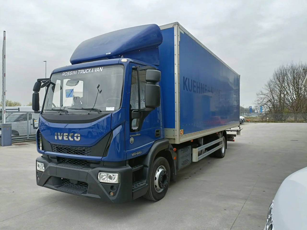 IVECO EUROCARGO 120E22 - Kasti veoauto: pilt 4 IVECO EUROCARGO 120E22 - Kasti veoauto: pilt 4