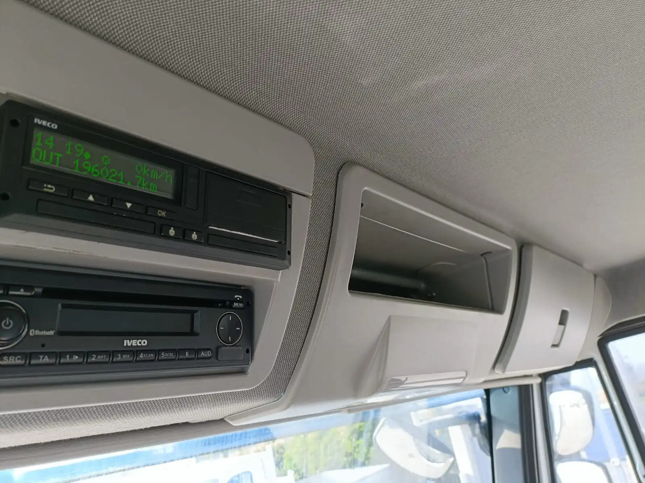 IVECO EUROCARGO 140E28P - Kabiinišassiiga veoauto: pilt 2 IVECO EUROCARGO 140E28P - Kabiinišassiiga veoauto: pilt 2