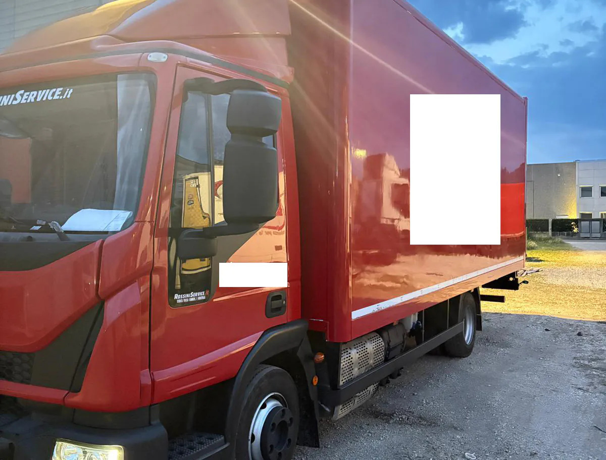 IVECO EUROCARGO 75E19 - Kasti veoauto: pilt 1 IVECO EUROCARGO 75E19 - Kasti veoauto: pilt 1