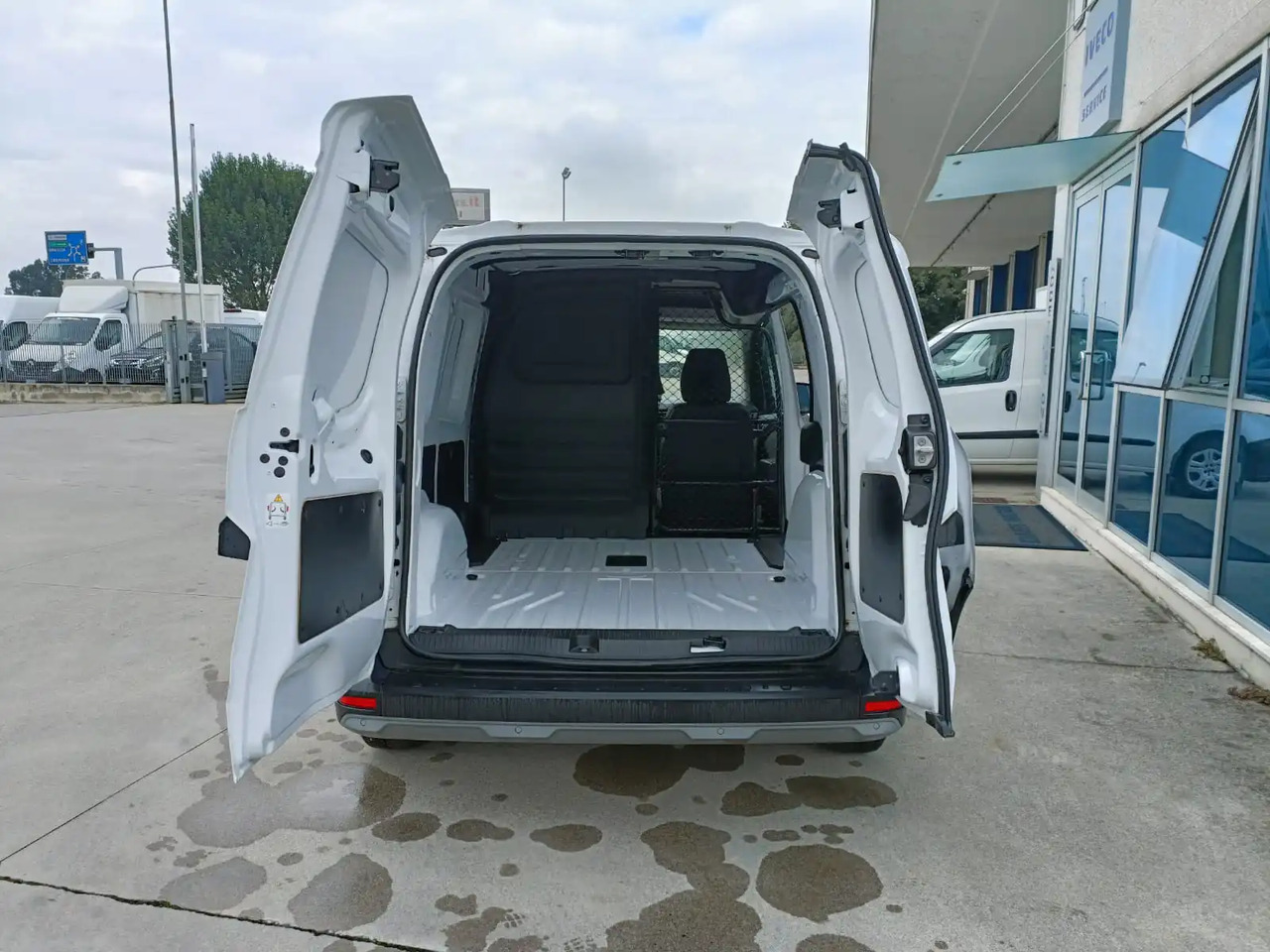 RENAULT KANGOO EV45 – 100% ELETTRICO - Kaubik, Elektrikaubik: pilt 3 RENAULT KANGOO EV45 – 100% ELETTRICO - Kaubik, Elektrikaubik: pilt 3