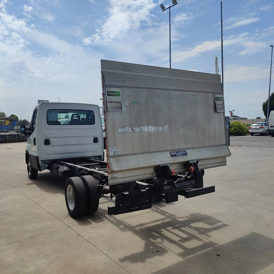 IVECO DAILY 35C14 - Tarbesõiduk: pilt 4 IVECO DAILY 35C14 - Tarbesõiduk: pilt 4