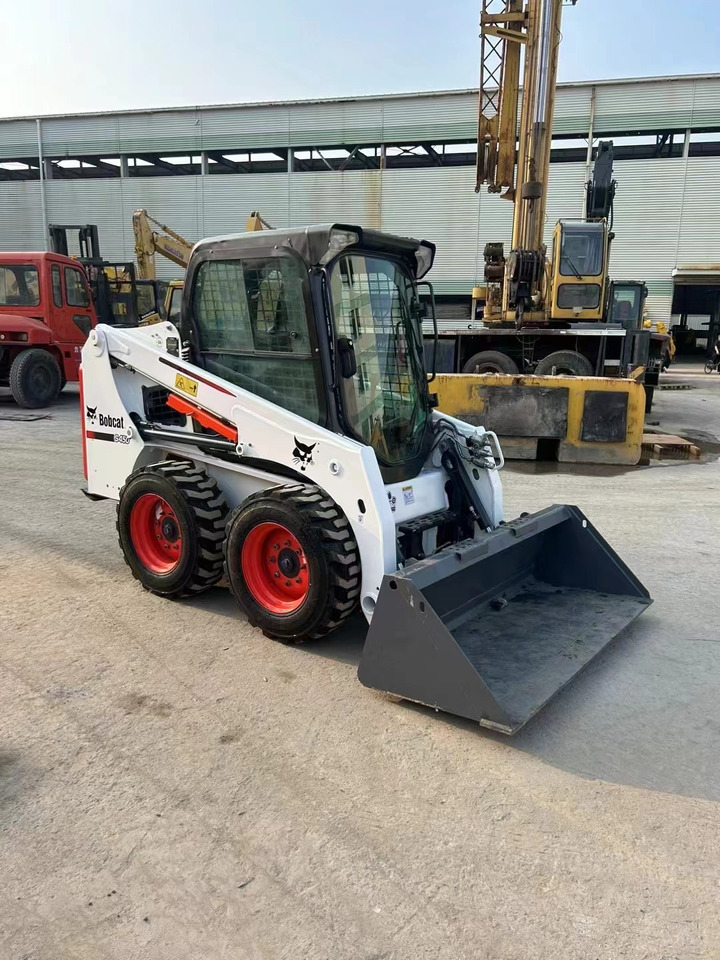 Bobcat S450 - Kompaktlaadur: pilt 3 Bobcat S450 - Kompaktlaadur: pilt 3