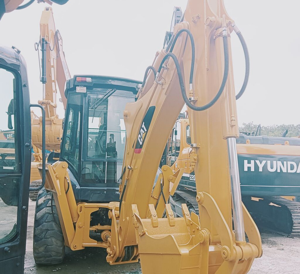 Caterpillar 430F - Ekskavaator-laadur: pilt 2 Caterpillar 430F - Ekskavaator-laadur: pilt 2