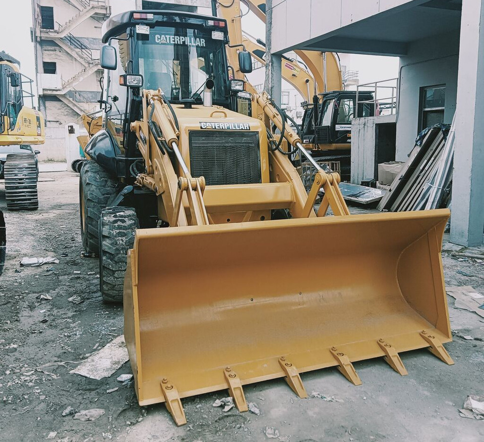 Caterpillar 430F - Ekskavaator-laadur: pilt 4 Caterpillar 430F - Ekskavaator-laadur: pilt 4