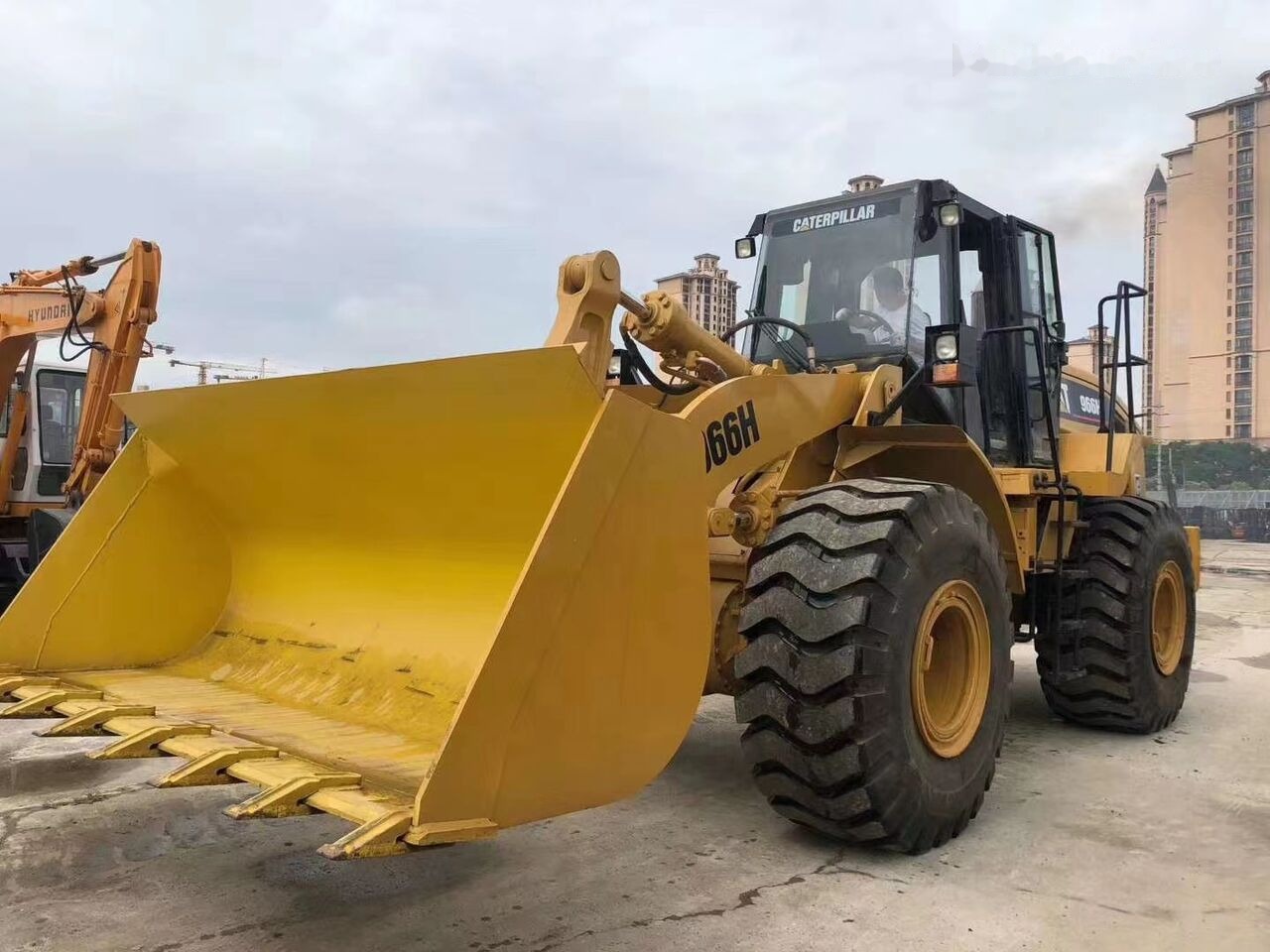 Caterpillar 966H - Rataslaadur: pilt 2 Caterpillar 966H - Rataslaadur: pilt 2