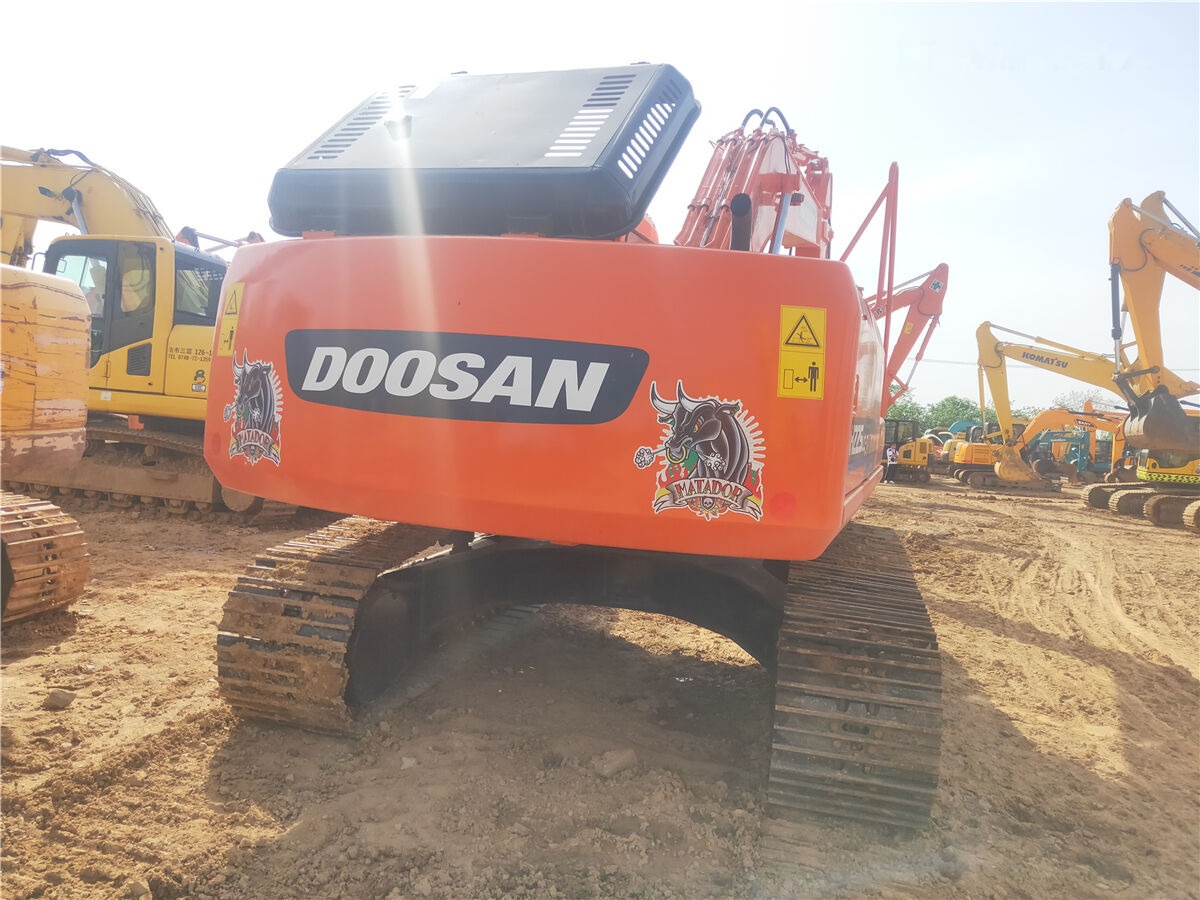 Lintekskavaator Doosan DH225: pilt 6