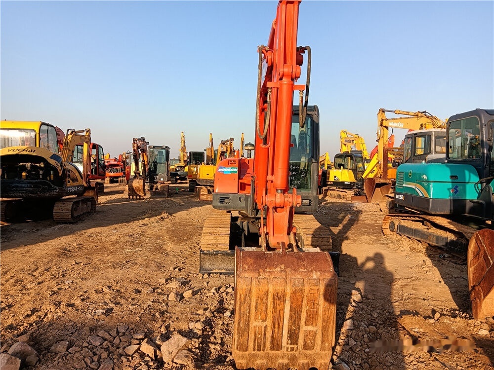 Doosan DH60-7 - Miniekskavaator: pilt 3 Doosan DH60-7 - Miniekskavaator: pilt 3