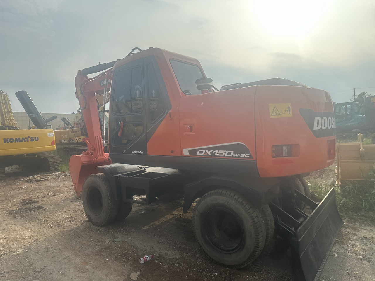 Doosan DX150W-9C - Ratastel ekskavaator: pilt 4 Doosan DX150W-9C - Ratastel ekskavaator: pilt 4