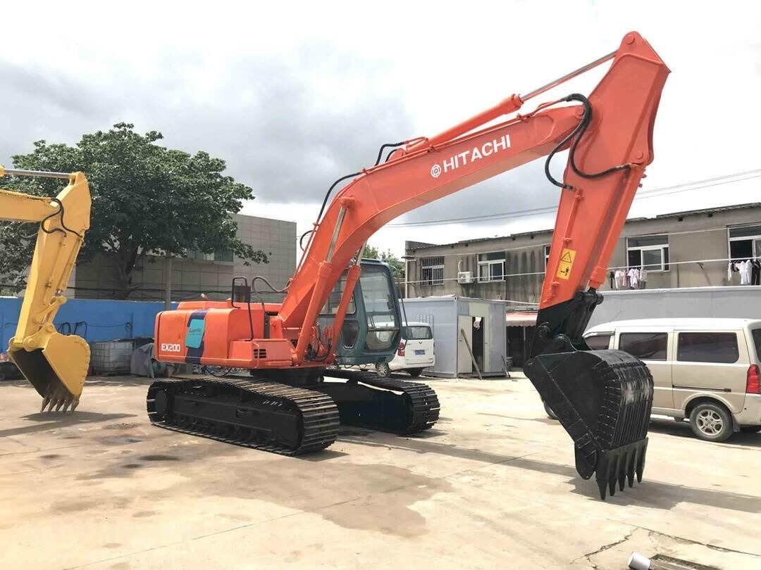 Hitachi EX200-3 - Lintekskavaator: pilt 3 Hitachi EX200-3 - Lintekskavaator: pilt 3