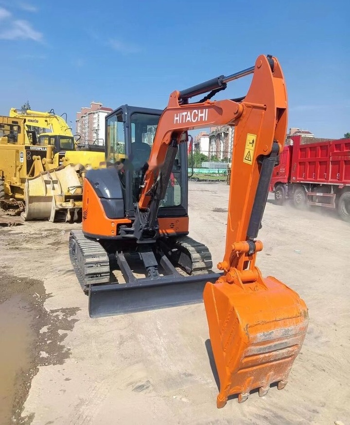 Hitachi ZX35-5A - Miniekskavaator: pilt 3 Hitachi ZX35-5A - Miniekskavaator: pilt 3