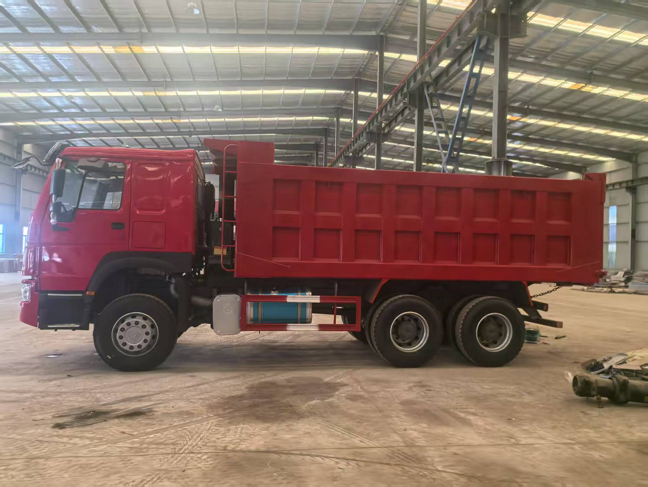 Howo 371 6X4 NEW - Kallurauto: pilt 3 Howo 371 6X4 NEW - Kallurauto: pilt 3