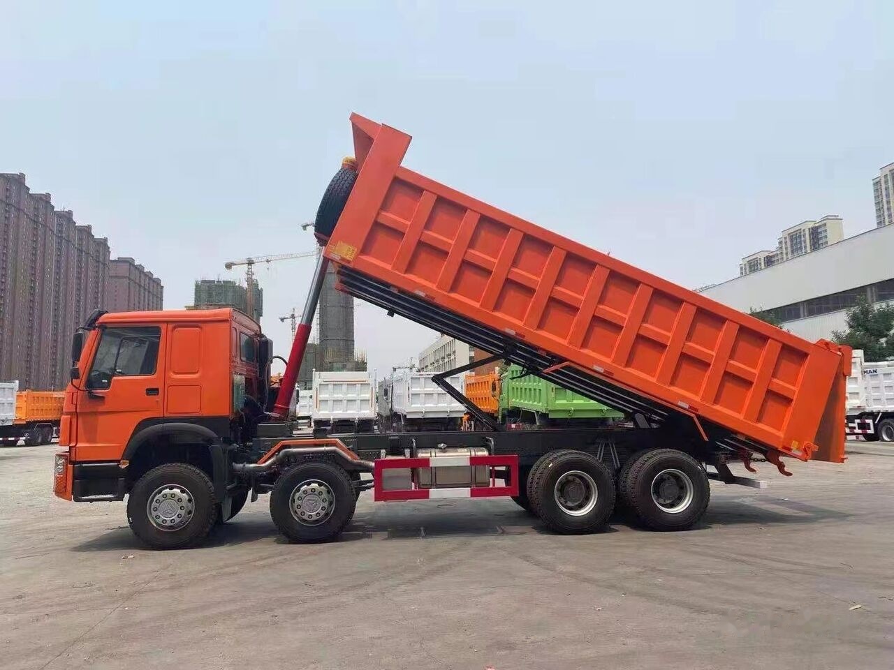 Howo 371 - Kallurauto: pilt 1 Howo 371 - Kallurauto: pilt 1