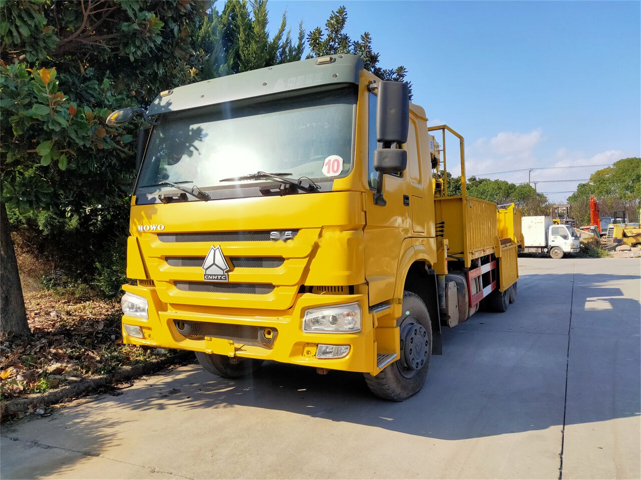 Howo 375 - Kallurauto, Kraanaga veoauto: pilt 3 Howo 375 - Kallurauto, Kraanaga veoauto: pilt 3