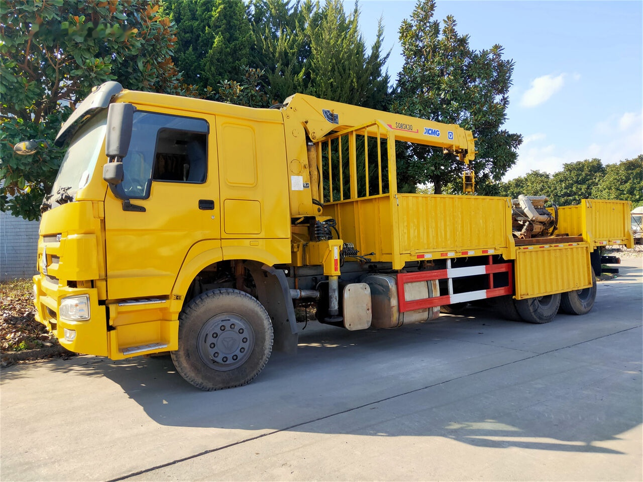 Howo 375 - Kallurauto, Kraanaga veoauto: pilt 5 Howo 375 - Kallurauto, Kraanaga veoauto: pilt 5