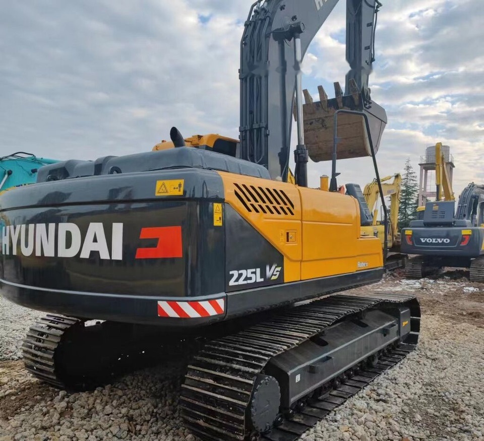 Hyundai R225VS - Lintekskavaator: pilt 3 Hyundai R225VS - Lintekskavaator: pilt 3