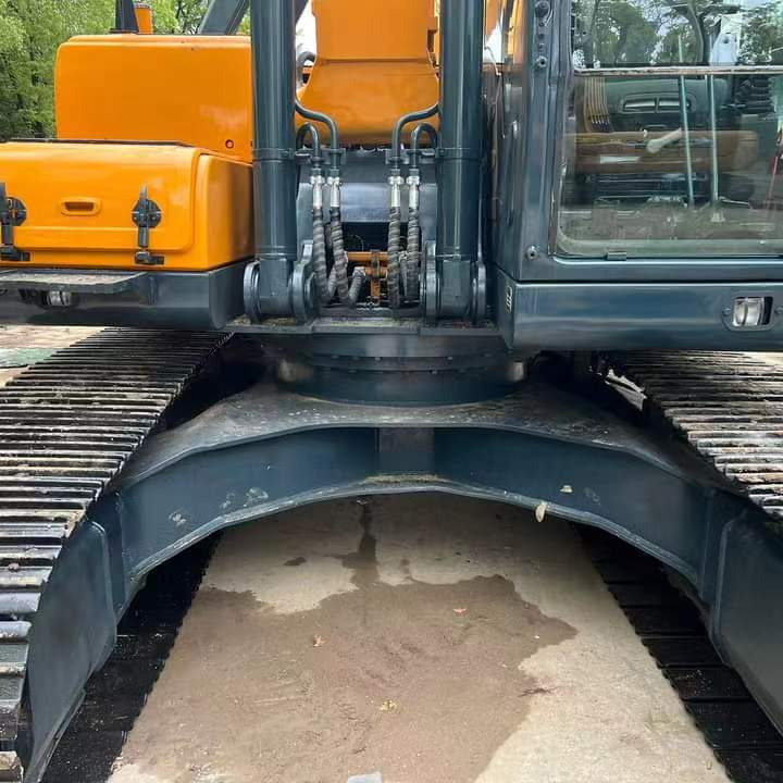 Hyundai Robex 220 LC-9S - Lintekskavaator: pilt 3 Hyundai Robex 220 LC-9S - Lintekskavaator: pilt 3