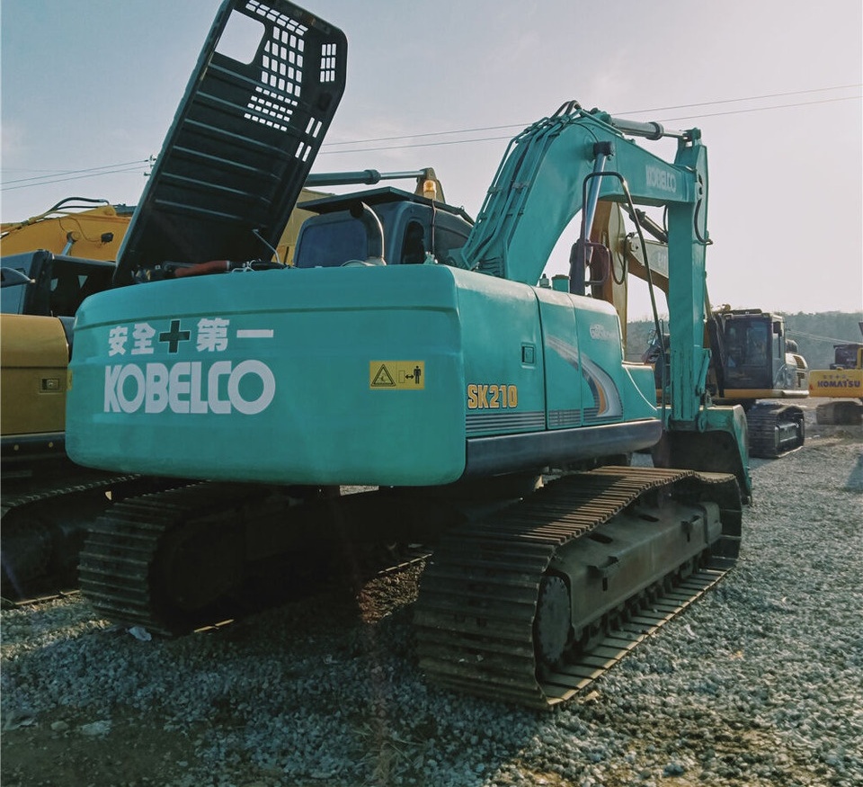 Kobelco SK210 - Lintekskavaator: pilt 3 Kobelco SK210 - Lintekskavaator: pilt 3