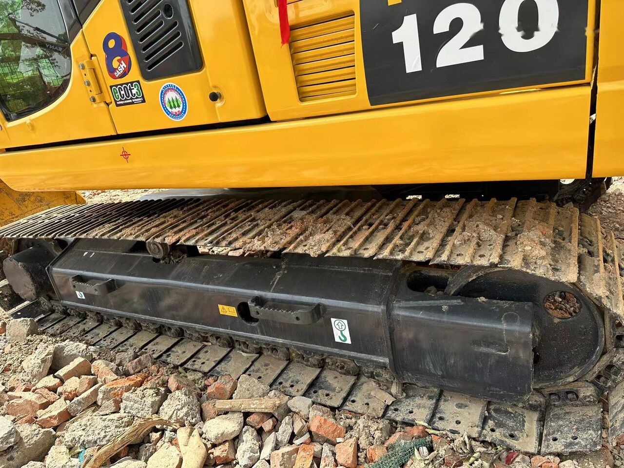 Komatsu PC120-8 - Lintekskavaator: pilt 2 Komatsu PC120-8 - Lintekskavaator: pilt 2