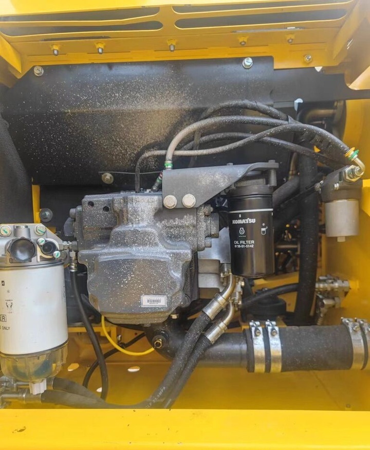 Komatsu PC220-8 - Lintekskavaator: pilt 5 Komatsu PC220-8 - Lintekskavaator: pilt 5