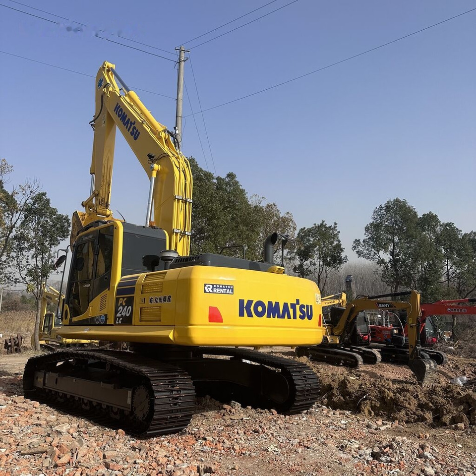 Komatsu PC240-8 - Lintekskavaator: pilt 3 Komatsu PC240-8 - Lintekskavaator: pilt 3
