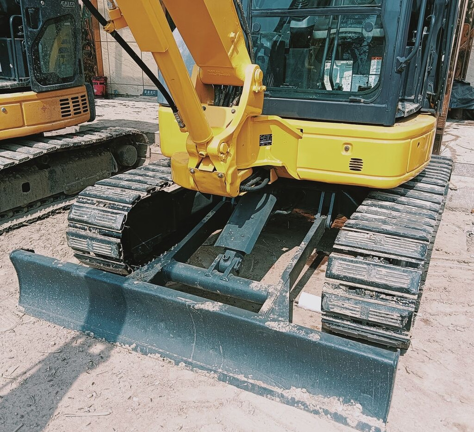 Komatsu PC40MR - Miniekskavaator: pilt 5 Komatsu PC40MR - Miniekskavaator: pilt 5