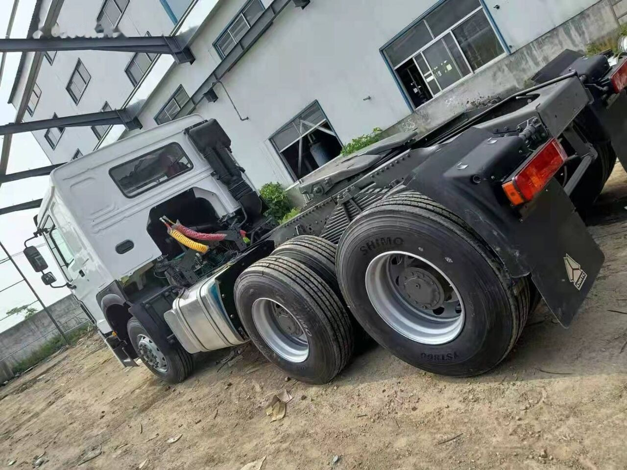 Howo 371 - Sadulveok: pilt 5 Howo 371 - Sadulveok: pilt 5