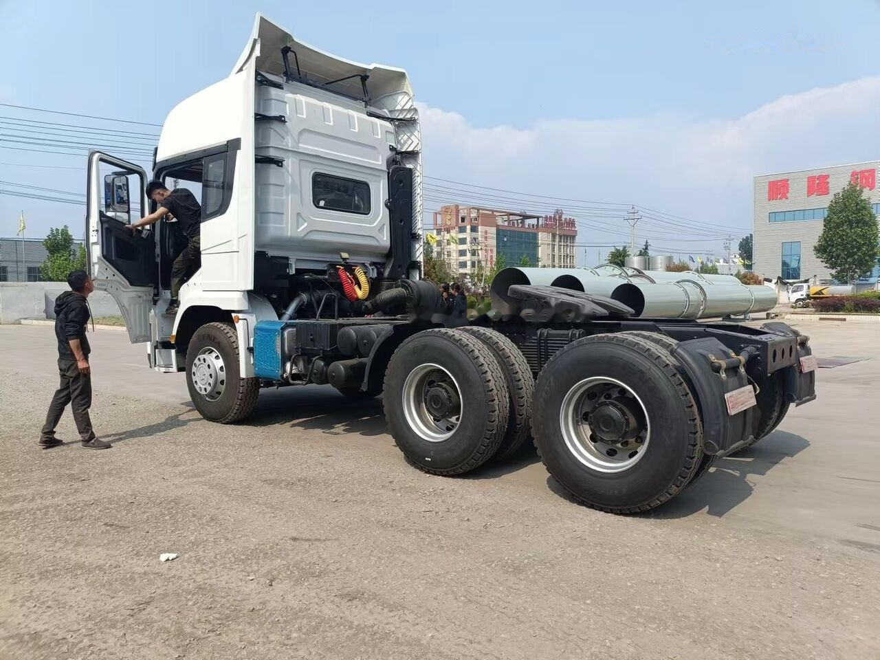 Shacman X3000 - Sadulveok: pilt 2 Shacman X3000 - Sadulveok: pilt 2