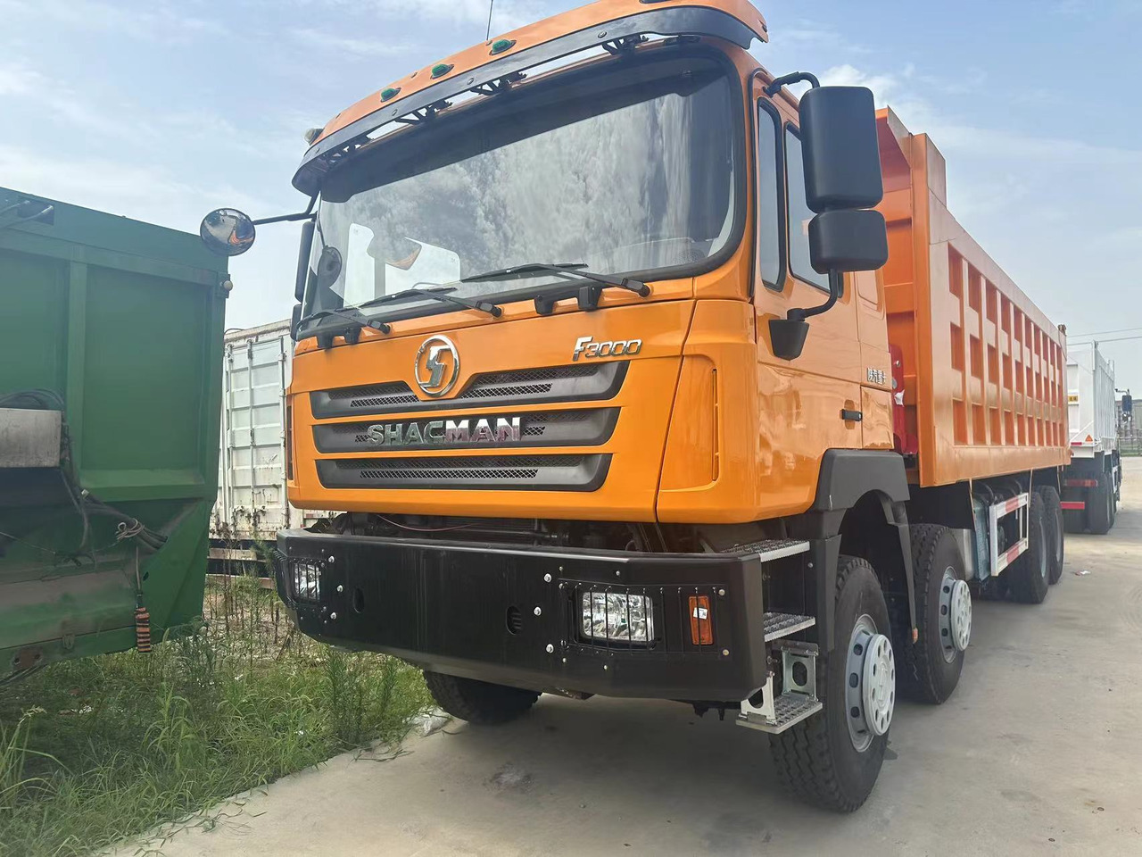 Shacman F3000 8x4 - Kallurauto: pilt 2 Shacman F3000 8x4 - Kallurauto: pilt 2
