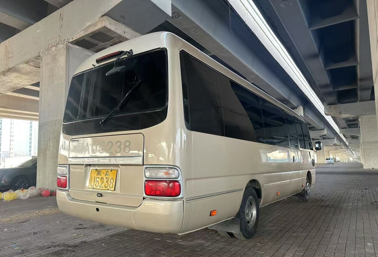 Toyota 1HZ - Maakonnaliini buss: pilt 2 Toyota 1HZ - Maakonnaliini buss: pilt 2