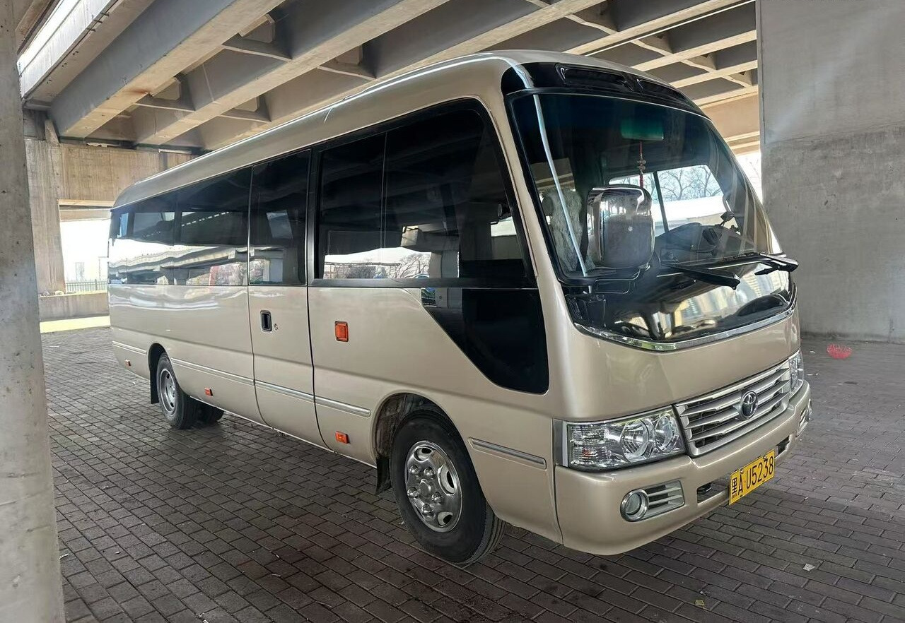 Toyota 1HZ - Maakonnaliini buss: pilt 3 Toyota 1HZ - Maakonnaliini buss: pilt 3