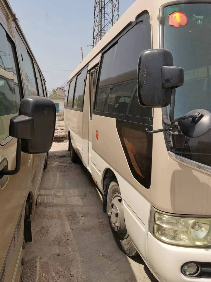 Toyota Coaster - Linnaliini buss: pilt 1 Toyota Coaster - Linnaliini buss: pilt 1