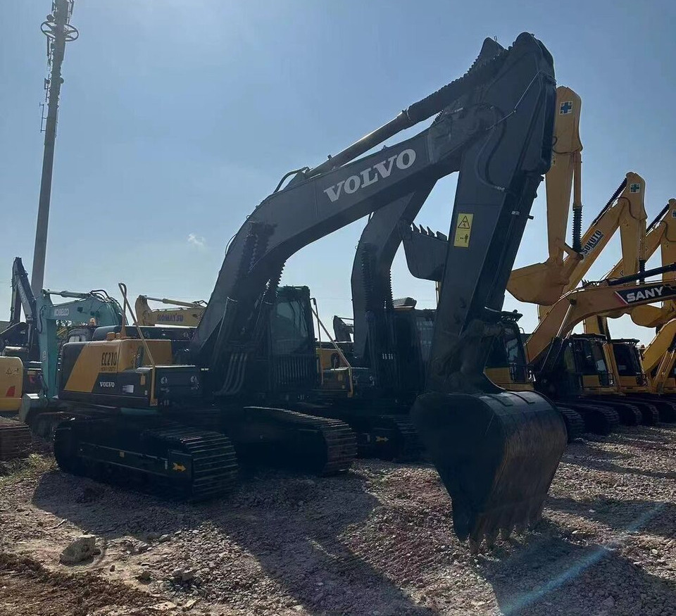 Volvo EC210 - Lintekskavaator: pilt 3 Volvo EC210 - Lintekskavaator: pilt 3