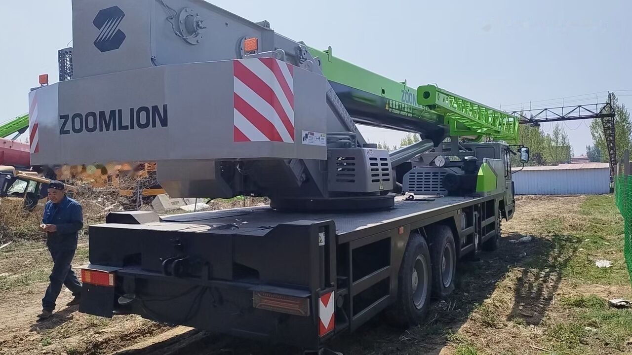 Zoomlion ZTC300V - Autokraana: pilt 5 Zoomlion ZTC300V - Autokraana: pilt 5
